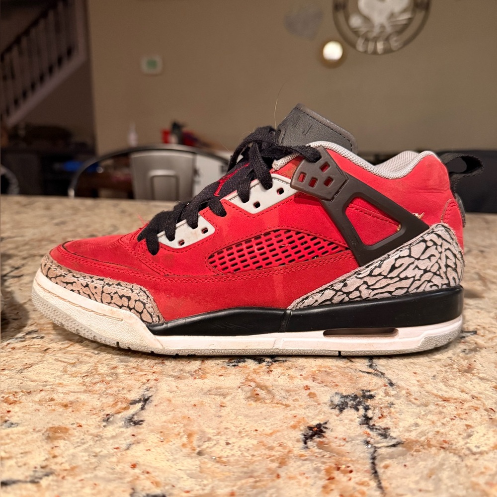 Jordan Spizik Low size 7Y